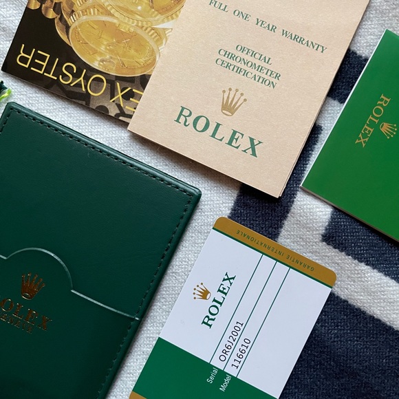 Rolex Submariner Booklet Set - Picture 3 of 4